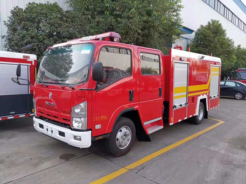 庆铃3.1吨700P水罐消防车