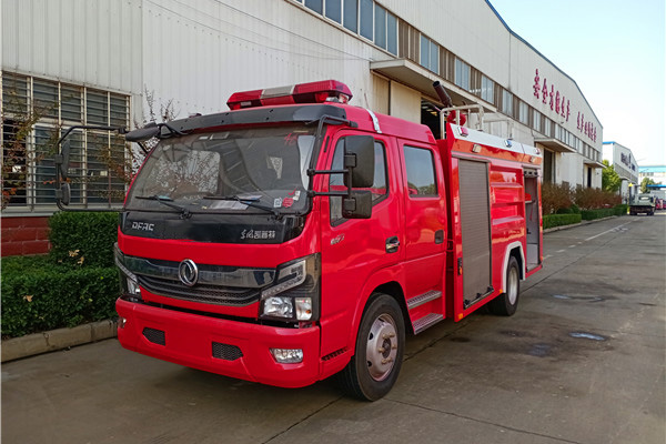 国六东风3吨泡沫消防车(图2)